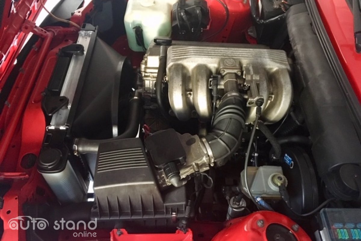 BMW 318 iS E30 1990