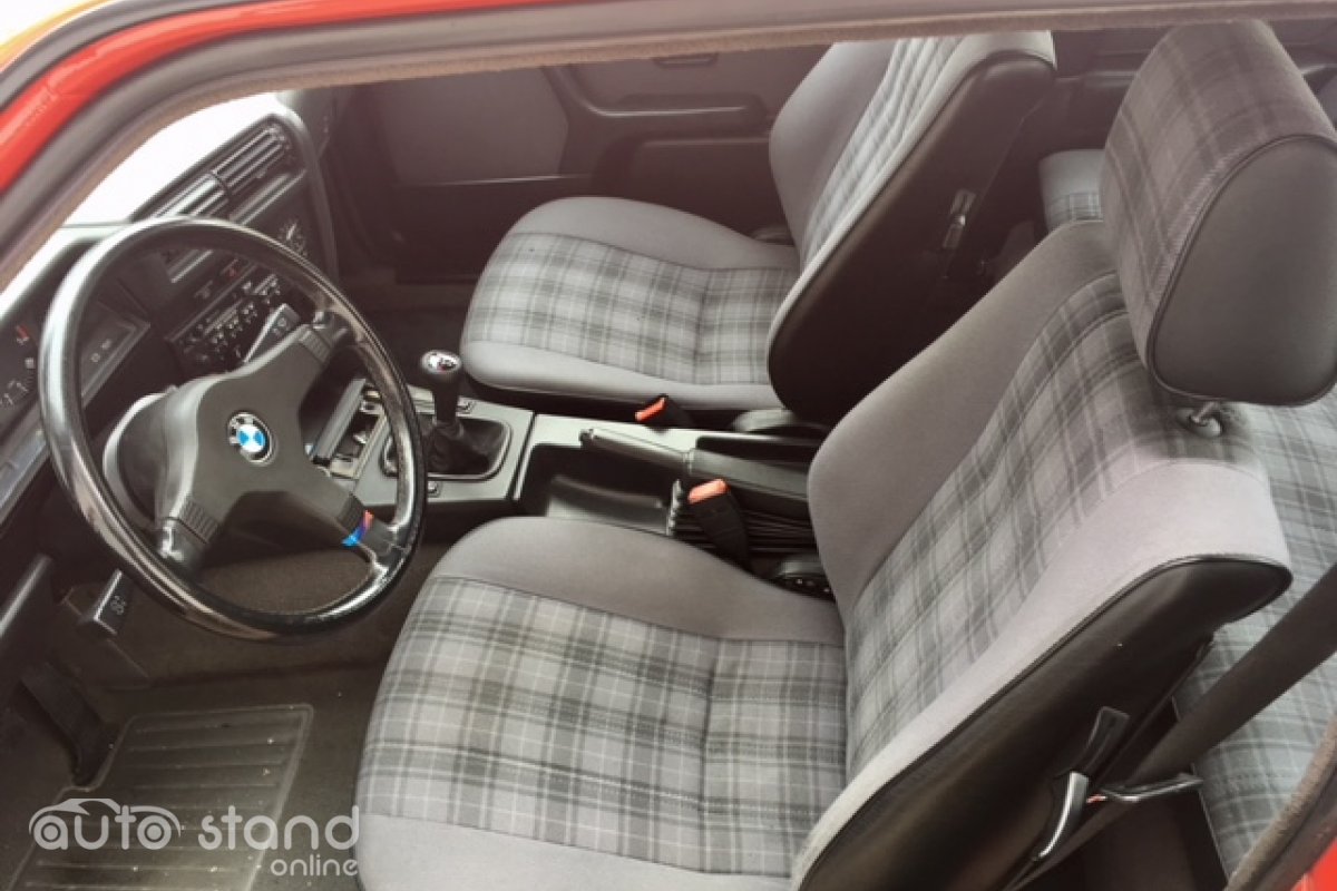 BMW 318 iS E30 1990