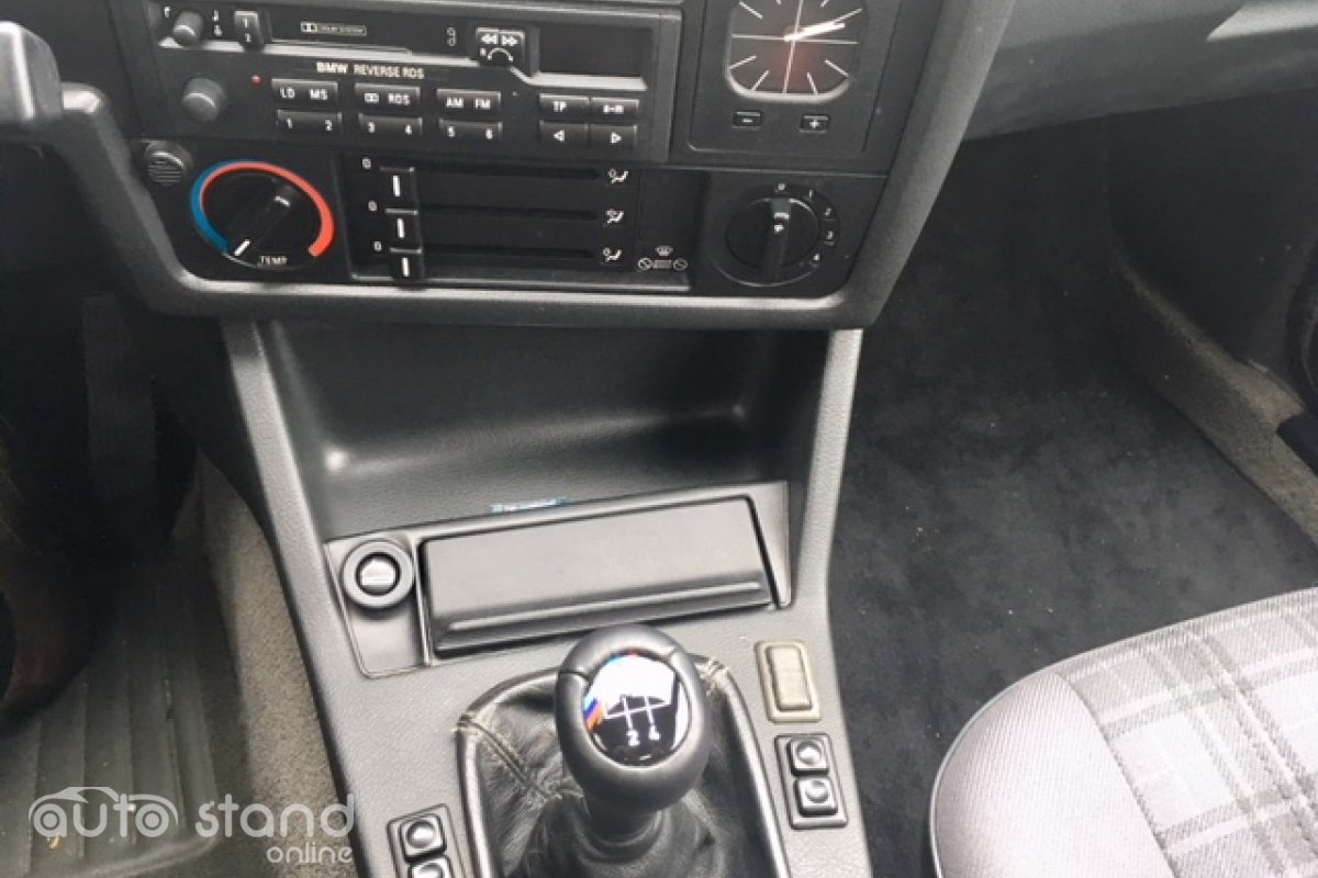 BMW 318 iS E30 1990