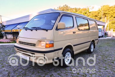 Toyota Hiace Combi 2.4 D LH102L