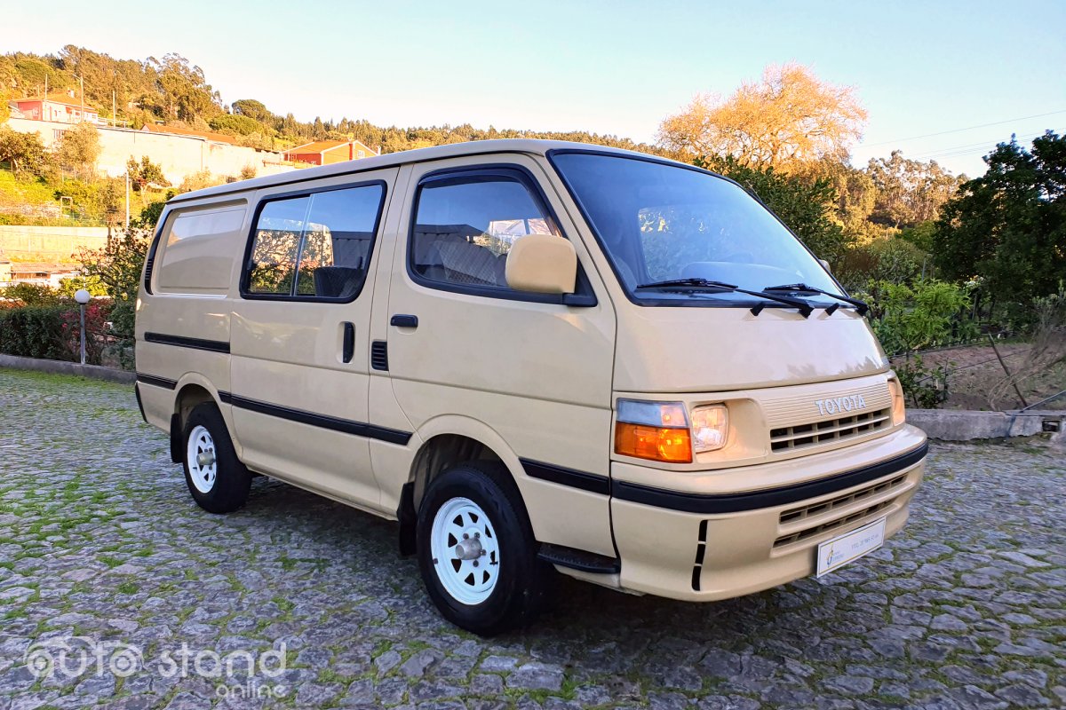 Toyota Hiace Combi 2.4 D LH102L