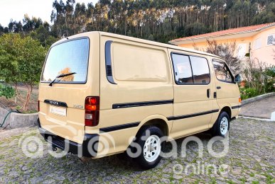 Toyota Hiace Combi 2.4 D LH102L