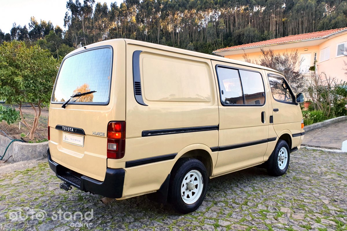 Toyota Hiace Combi 2.4 D LH102L