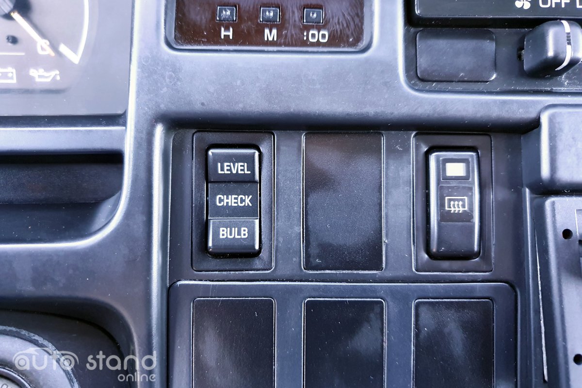 Toyota Hiace Combi 2.4 D LH102L