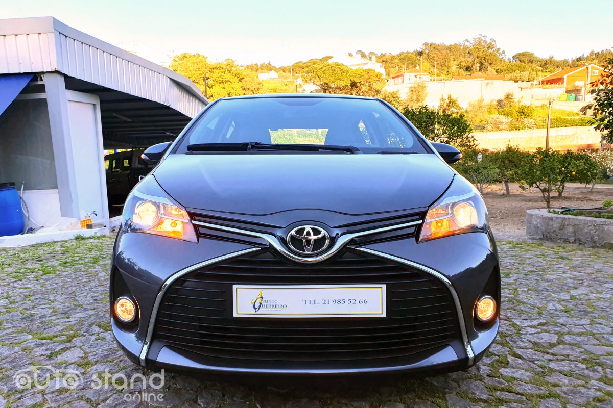 Toyota Yaris 1.0 VVT-i Comfort Pack Style Pack Techno Navi