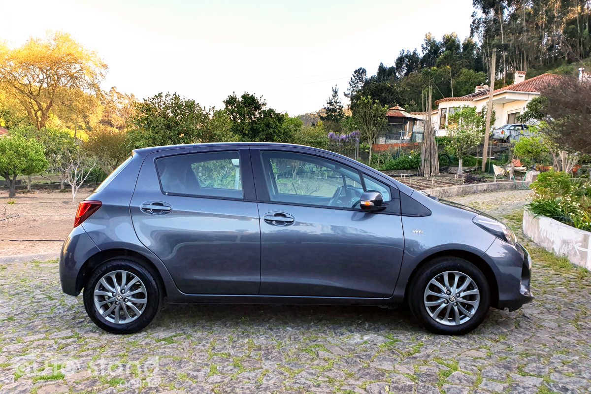 Toyota Yaris 1.0 VVT-i Comfort Pack Style Pack Techno Navi