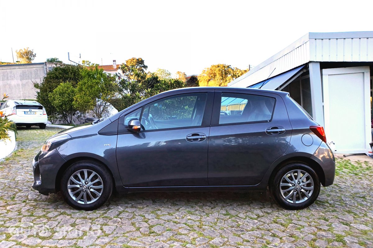 Toyota Yaris 1.0 VVT-i Comfort Pack Style Pack Techno Navi