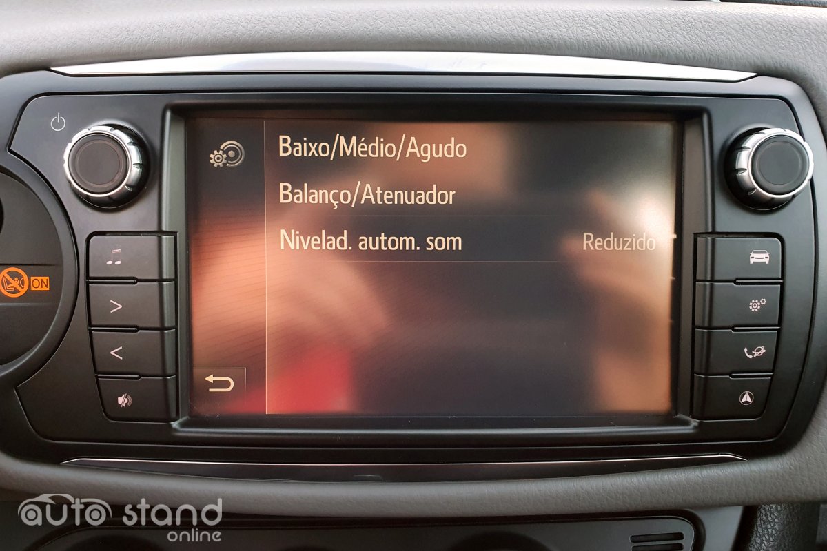 Toyota Yaris 1.0 VVT-i Comfort Pack Style Pack Techno Navi