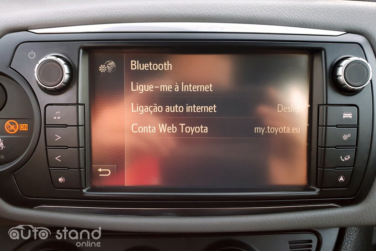 Toyota Yaris 1.0 VVT-i Comfort Pack Style Pack Techno Navi