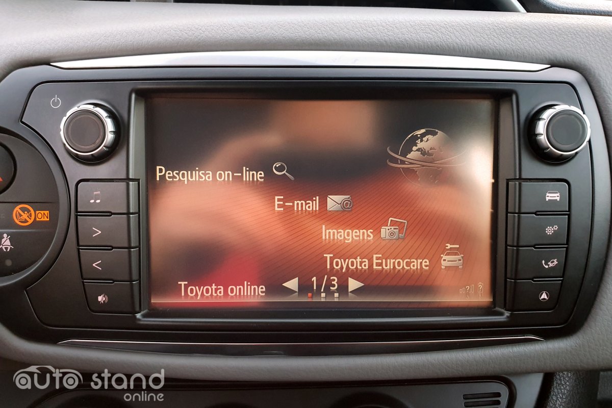 Toyota Yaris 1.0 VVT-i Comfort Pack Style Pack Techno Navi