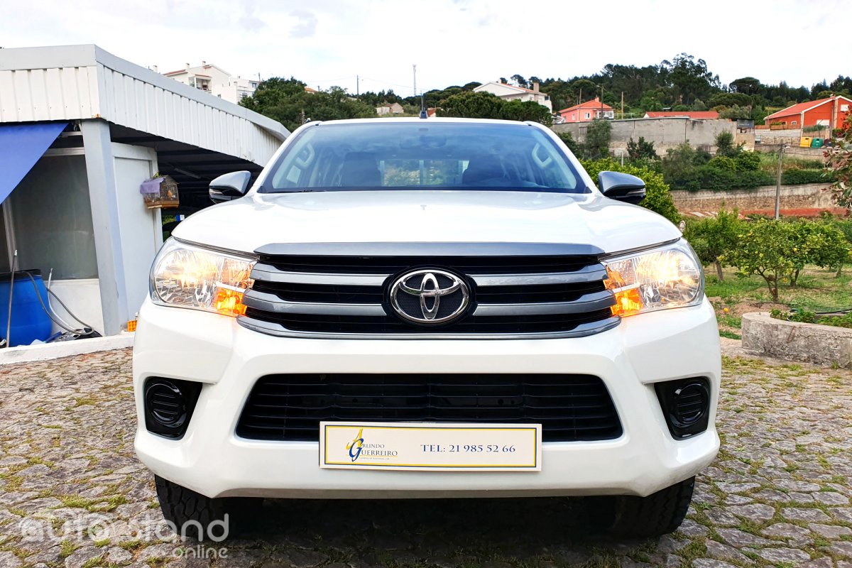 Toyota Hilux 2.4 D-4D 4WD CD CM
