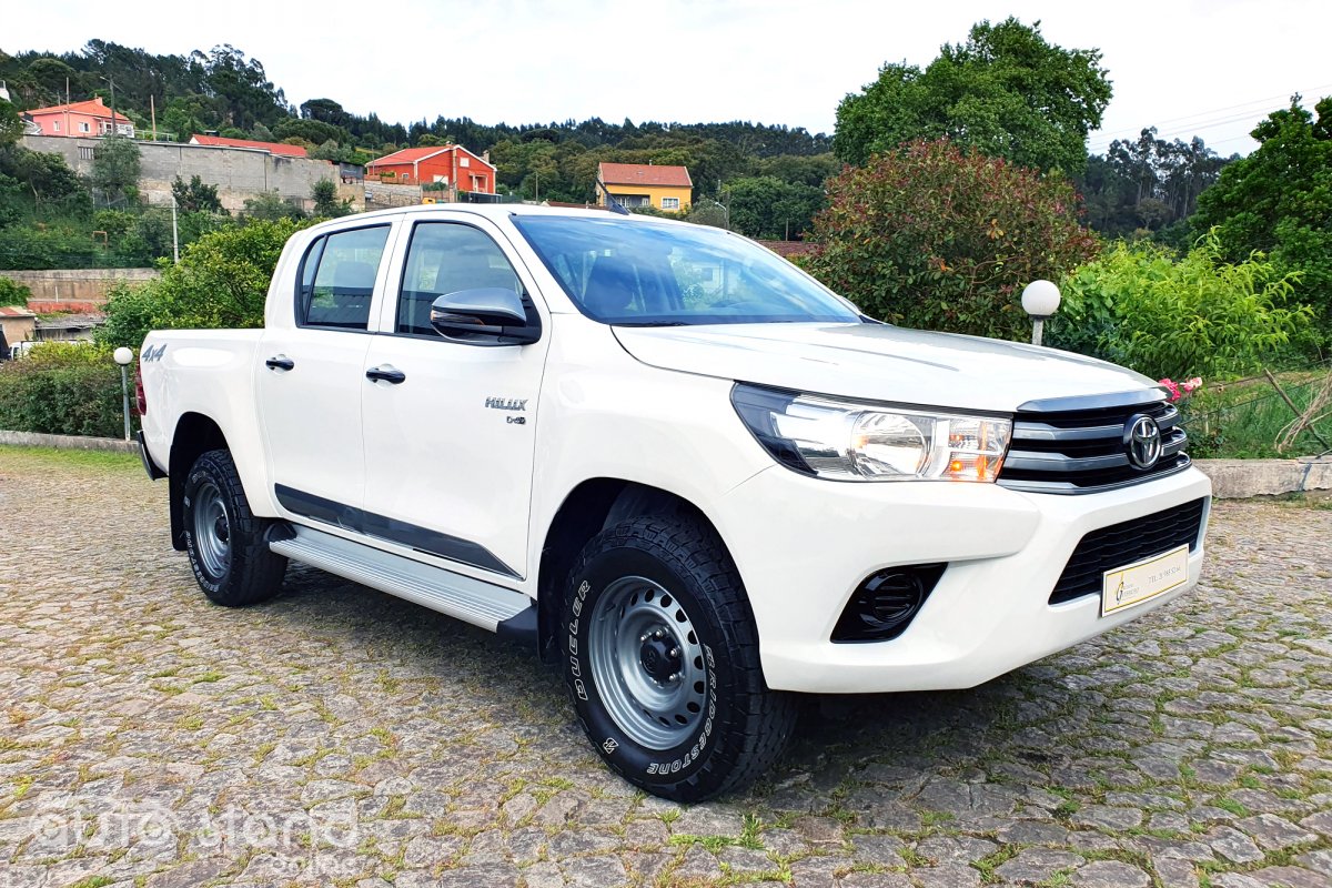 Toyota Hilux 2.4 D-4D 4WD CD CM