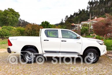 Toyota Hilux 2.4 D-4D 4WD CD CM