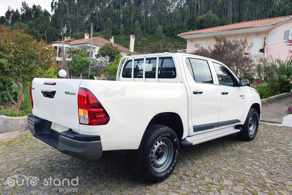 Toyota Hilux 2.4 D-4D 4WD CD CM