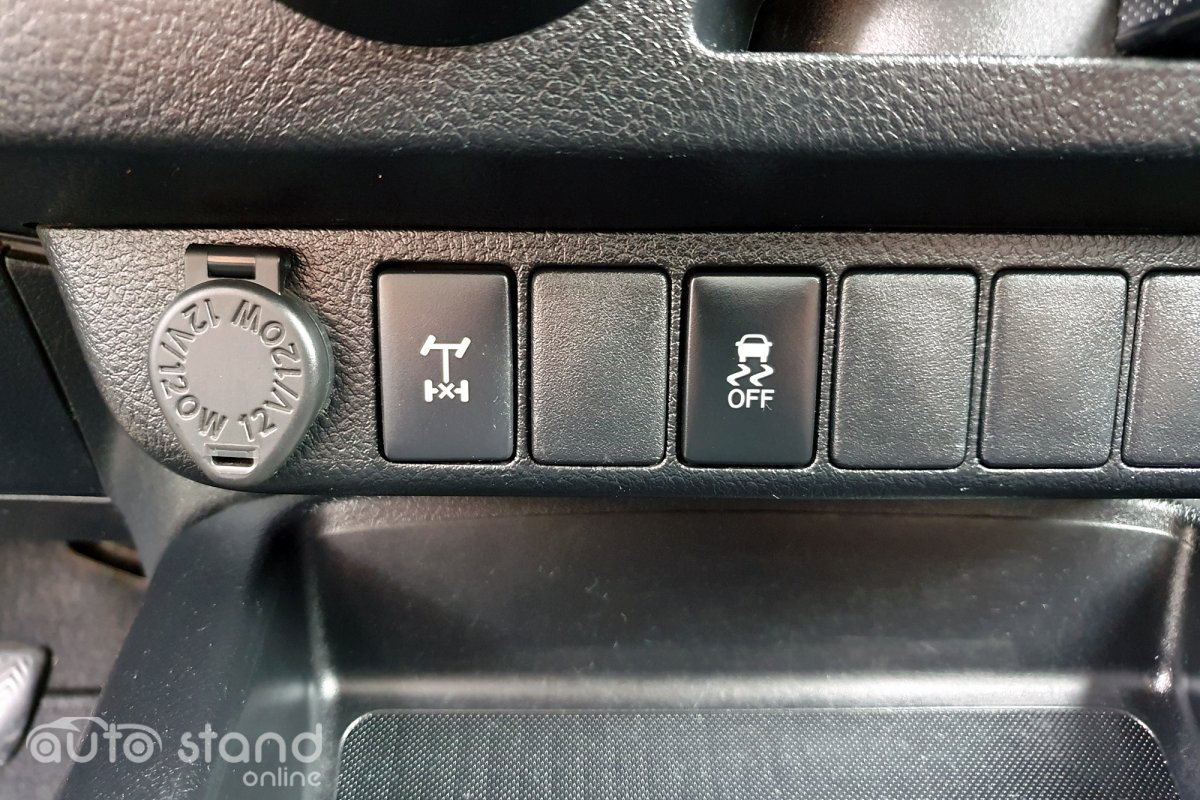 Toyota Hilux 2.4 D-4D 4WD CD CM