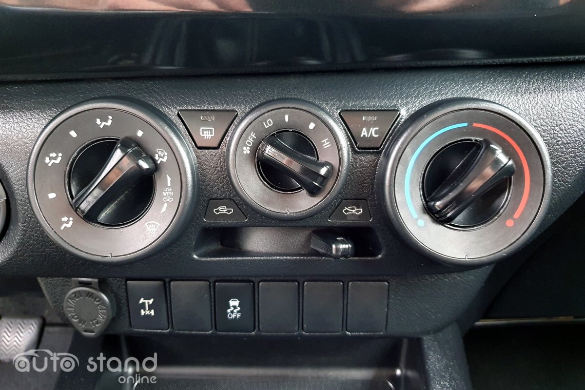 Toyota Hilux 2.4 D-4D 4WD CD CM