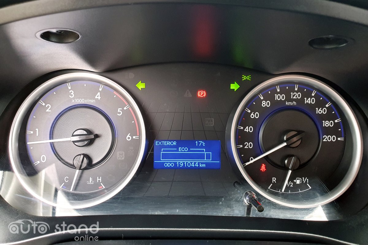 Toyota Hilux 2.4 D-4D 4WD CD CM