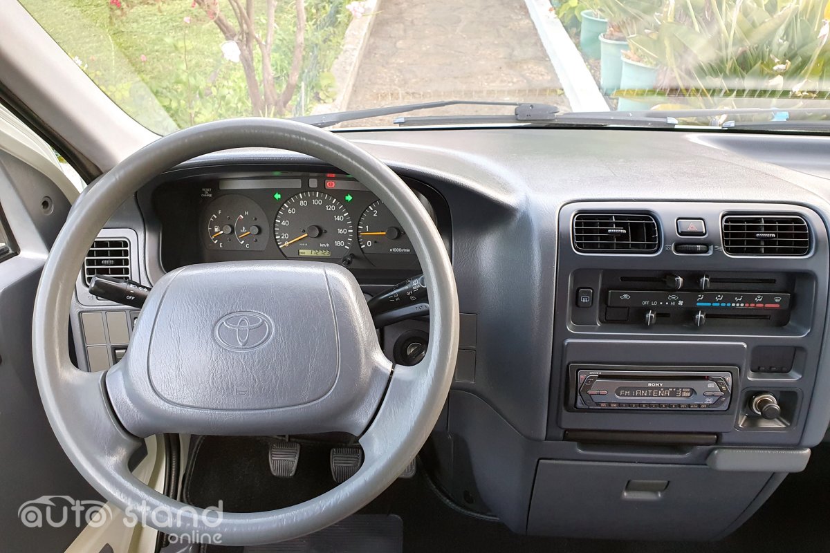 Toyota Hiace 2.5 D-4D Curto 2.8T