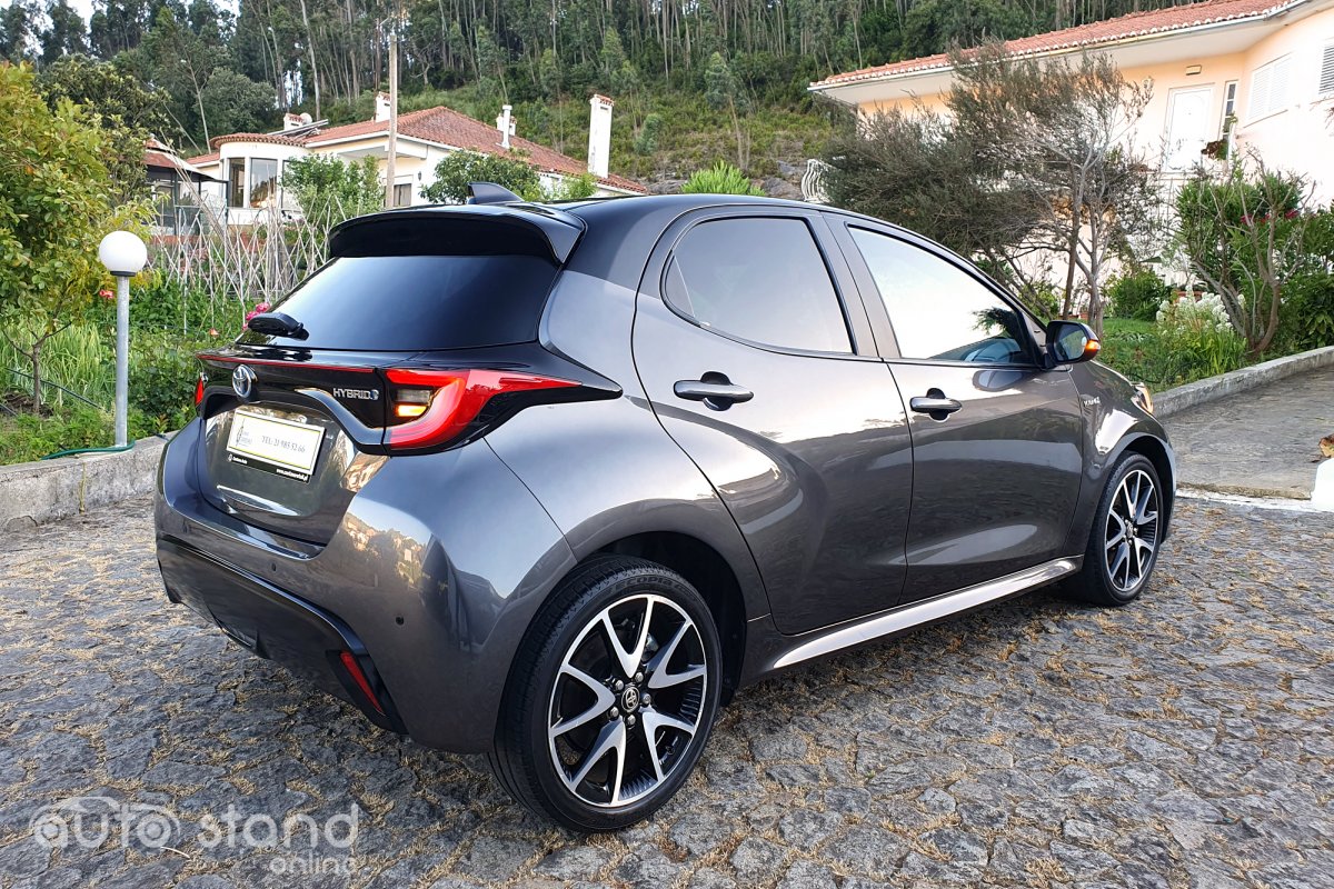 Toyota Yaris 1.5 VVT-i Hybrid Dynamic Force Luxury