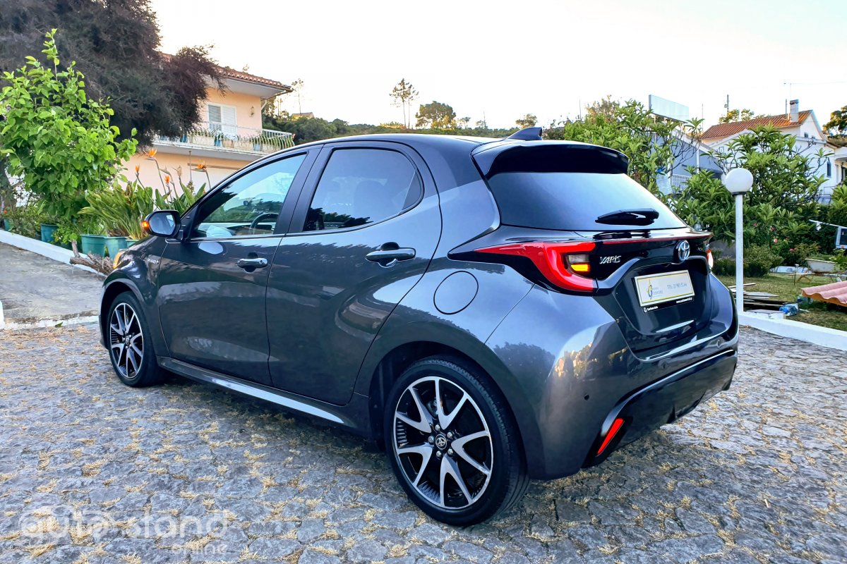 Toyota Yaris 1.5 VVT-i Hybrid Dynamic Force Luxury