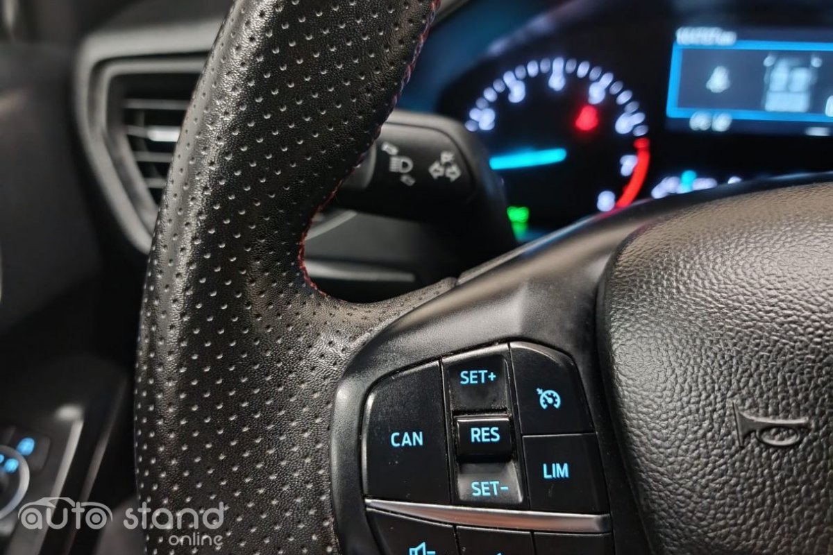Ford Focus SW 1.0 EcoBoost ST-Line